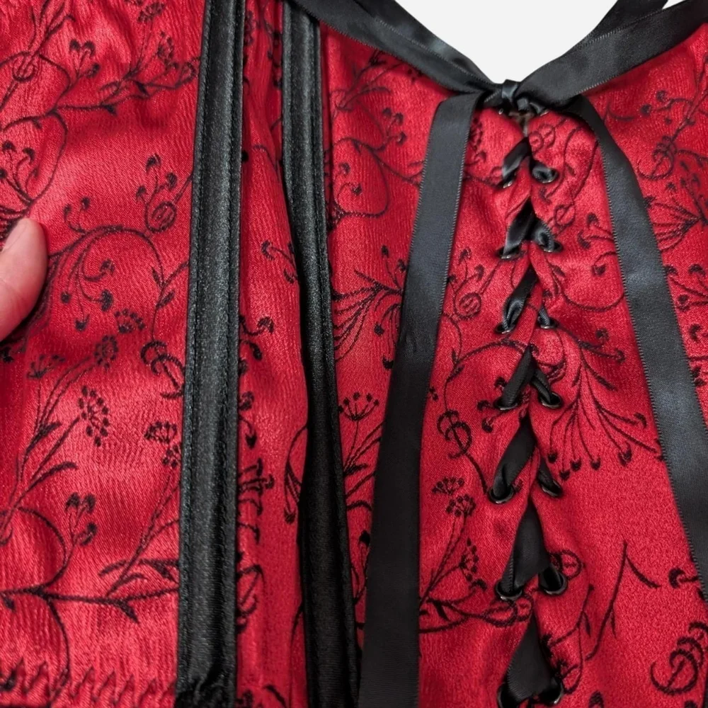 Fredericks of Hollywood Gothic Black and Red Floral Pattern Lace-Up Bustier - Picture 4 of 8